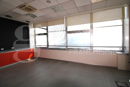 Foto Ufficio in Via Giacomo Matteotti 62, Cinisello Balsamo di 600 m²