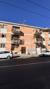 Foto Appartamento in Piovella, Cagliari Is Mirrionis di 109 m² con 3 locali