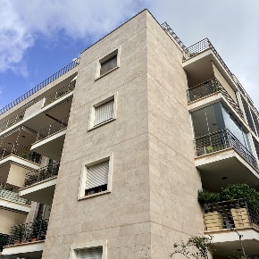 Foto Appartamento in Via dei Falconi 59, Cagliari Bonaria di 176 m²