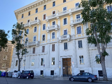 Foto Appartamento in Corso vittorio veneto 6, Bari Murat di 155 m²