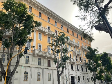 Foto Appartamento in Corso vittorio veneto 6, Bari Murat di 155 m²