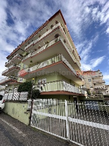 Foto Appartamento in Via Bruno Zauli 22, Formia Centro di 140 m² in vendita