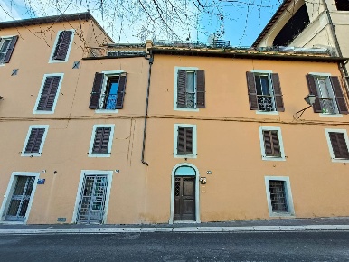 Foto Appartamento in Via Roma snc, Narni Centro di 150 m² con 4 locali