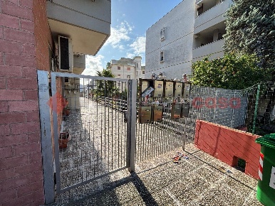 Foto Box in Via Venezia 278, Taranto Solito - Corvisea di 38 m² in vendita