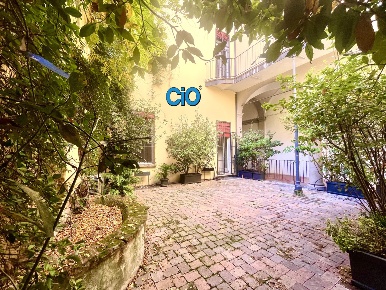 Foto Appartamento a Bologna Centro Storico di 175 m² con 5 locali