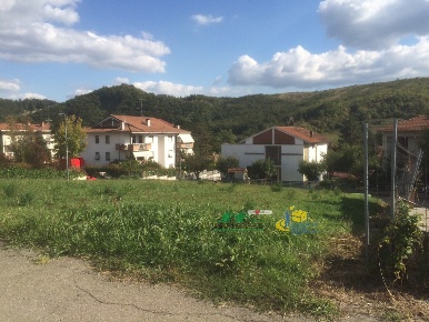 Foto Terreno edificabile in Via Don Lorenzo Milani 4, Medesano di 803 m²