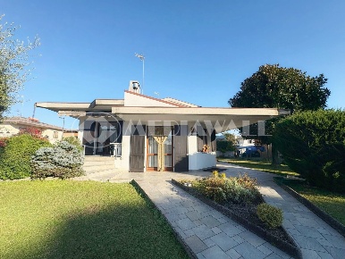 Foto Villa bifamiliare in Via Maia 45, San Michele al Tagliamento Bibione