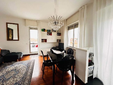 Foto Attico in Via Giuseppe Verdi 110B, Senigallia di 70 m² con 5 locali