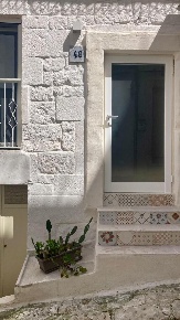 Foto Casa indipendente in Vico Aurelio Saffi, Ostuni di 41 m² con 2 locali