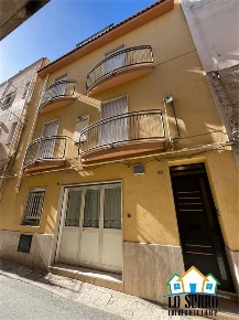Foto Villa unifamiliare in VIA VINCENZO IMPERIALE, Alcamo Centro di 135 m²