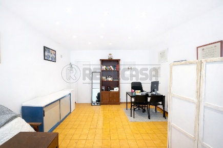 Foto Locale commerciale in Contrà San Domenico, Vicenza di 27 m² in affitto