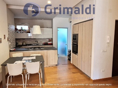 Foto Appartamento in Via Giacinto Gigante 43, Napoli Arenella di 92 m²