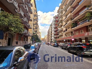 Foto Posti auto a Napoli Vomero di 24 m² con 1 locali in vendita