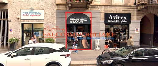 Foto Negozio in Corso Genova, Milano Corso Genova di 90 m² con 2 locali
