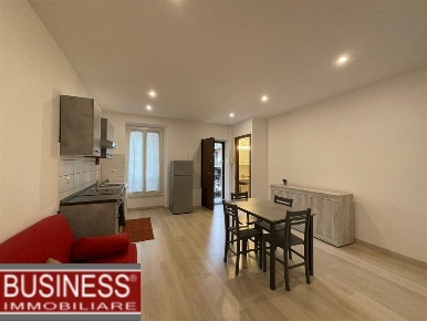 Foto Appartamento in Piazza Santa Maria alla Fontana, Milano Zara di 65 m²