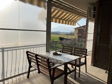 Foto Appartamento in Via Vincenzo Monti, Orbassano Centro di 107 m²