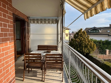 Foto Appartamento in Via Vincenzo Monti, Orbassano Centro di 107 m²