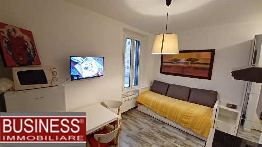 Foto Appartamento in Via Dell'Assunta, Milano Vigentino - Fatima di 30 m²