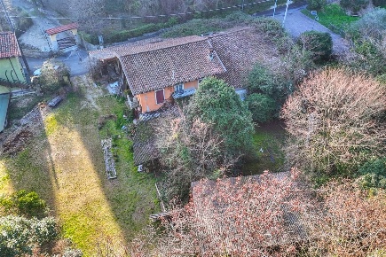 Foto Terreno edificabile a Salò di 3000 m² in vendita