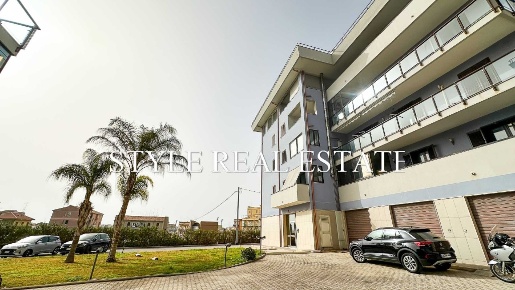 Foto Appartamento in Via Napoli 5, Siracusa di 115 m² con 4 locali