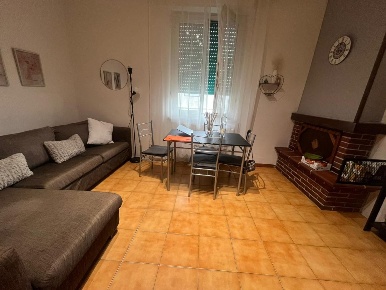 Foto Appartamento a Carrara Marina di Carrara di 90 m² con 4 locali
