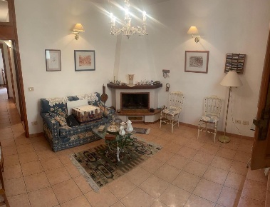 Foto Appartamento a Ponsacco Centro di 160 m² con 8 locali in vendita