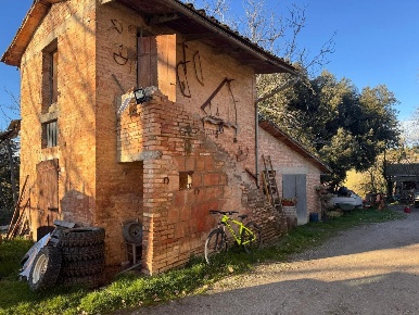 Foto Casale a Siena Sant'Andrea a Montecchio - Ginestreto di 400 m²