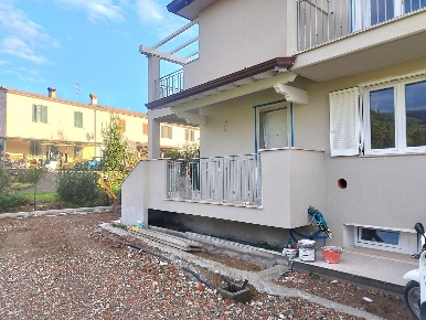 Foto Villa a schiera a Camaiore Capezzano Pianore di 134 m² con 6 locali