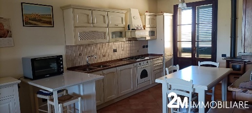 Foto Casale a Vecchiano Vecchiano Nodica di 380 m² con 10 locali in vendita