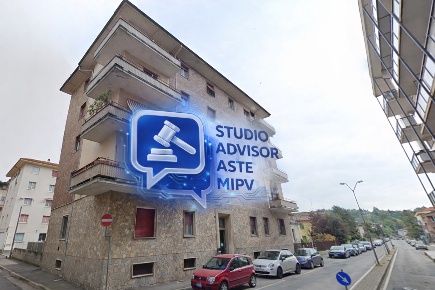 Foto Appartamento a Tortona Centro di 101 m² con 6 locali in vendita