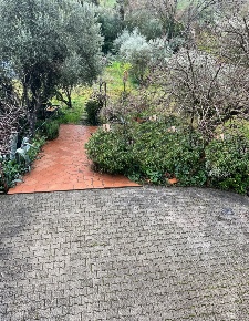 Foto Casa indipendente a Cerreto Guidi di 200 m² con 6 locali in vendita