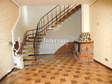 Foto Casa indipendente a San Giuliano Terme San Giuliano Terme Paese