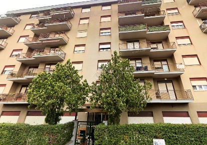 Foto Appartamento a Palermo Zisa di 125 m² con 4 locali in affitto
