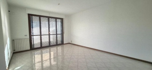 Foto Appartamento a Cascina Centro di 100 m² con 4 locali in vendita