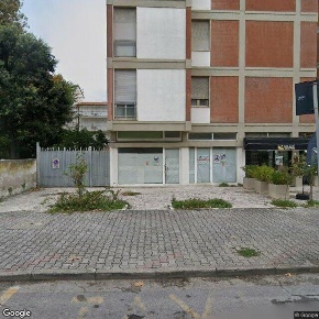 Foto Locale commerciale a Camaiore Lido di Camaiore di 103 m² con 4 locali