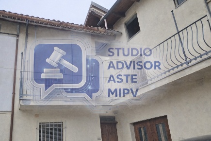 Foto Appartamento a Alice Bel Colle Centro di 130 m² con 9 locali