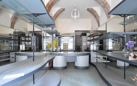 Foto Locale commerciale a Pisa Santa Maria di 19 m² con 1 locali in affitto