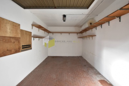 Foto Box a Pisa Pisanova - Pardi di 16 m² con 1 locali in vendita