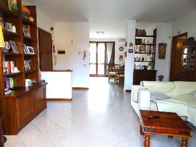 Foto Appartamento a Prato Casale di 138 m² con 6 locali in vendita