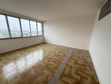 Foto Ufficio a Ponsacco Centro di 80 m² con 3 locali in affitto