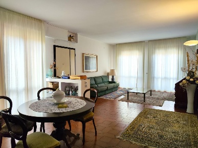 Foto Appartamento a Castelfranco di Sotto Centro di 240 m² con 8 locali