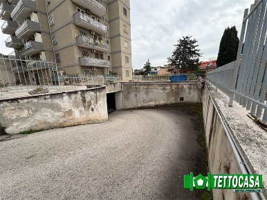Foto Box a Marigliano Centro di 17 m² in vendita