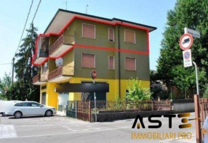 Foto Appartamento in Via Europa, Monticello Conte Otto Centro di 124 m²