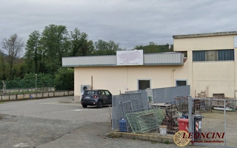 Foto Capannone industriale in Via Piano di Quercia, Licciana Nardi