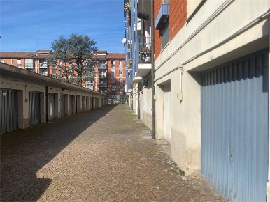 Foto Box in Via Zante, Milano Quartiere Forlanini di 13 m² in vendita
