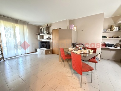 Foto Appartamento in Via Treves 52, Trezzano sul Naviglio di 90 m²