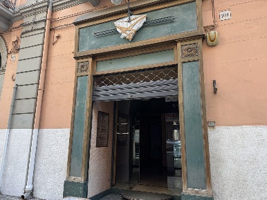 Foto Negozio in Via marchese di montrone 101, Bari Murat di 40 m²