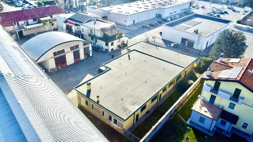 Foto Capannone industriale in Via XXIV Maggio 389, Cislago Centro di 630 m²