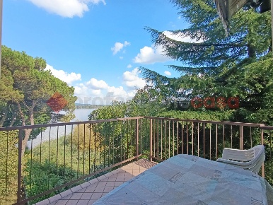 Foto Appartamento in cristoforo colombo, Dormelletto di 94 m² con 3 locali