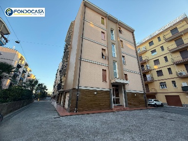 Foto Posti auto in Via Pisa, Loano Centro di 14 m² con 1 locali in vendita